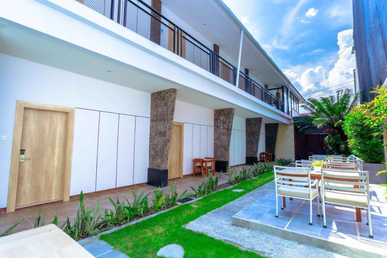 Lega Legi Town House Seminyak By The Lavana Buitenkant foto